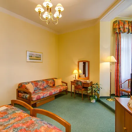 Imperial Hotel 5*