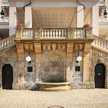 Imperial Hotel 5*