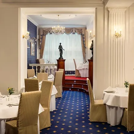 Imperial ホテル 5*